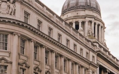 Comment créer une banque privée ? (Guide complet 2025)